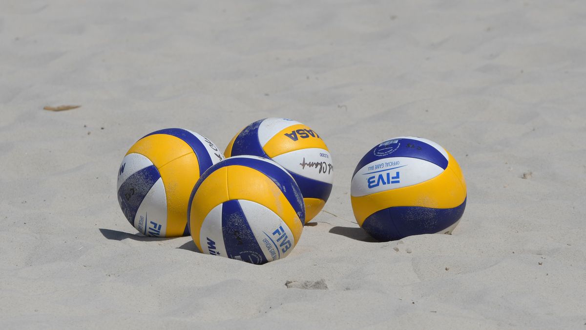 Zdjęcie okładkowe artykułu: Materiały prasowe / FIVB / Na zdjęciu: piłki do siatkówki plażowej