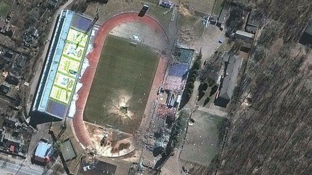 Zdjęcie okładkowe artykułu: Twitter / Maxar Technologie / Na zdjęciu: stadion Desny Czernihów