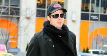 Brad, Jennifer i dom w Beverly Hills