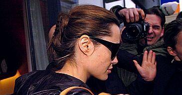 Jolie i Pitt wrócili do domu