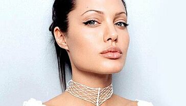 "Angelina Jolie jest nieprawdopodobną kochanką"