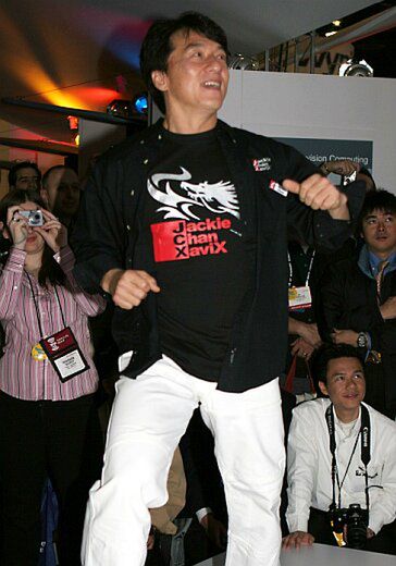 Pijany Jackie Chan psuje występ