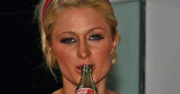 Paris Hilton założyła się, że wytrzyma bez seksu!