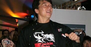 Pijany Jackie Chan psuje występ