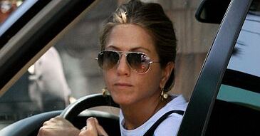 Samotna Jennifer Aniston