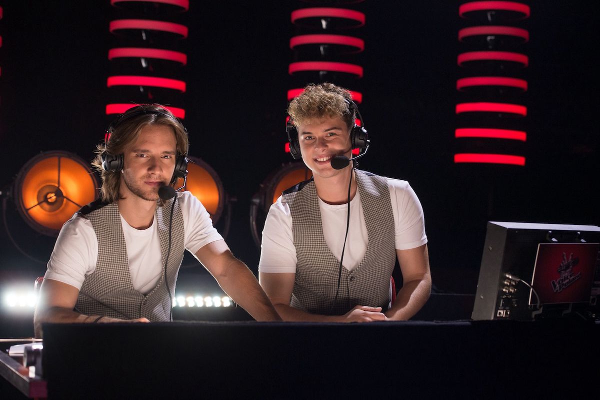 Maciej Musiał i Adam Zdrójkowski zwyczajowo komentują poczynania uczestników "The Voice of Poland"