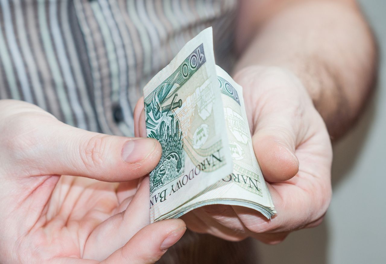 288 zł co miesiąc po osiągnięciu wieku emerytalnego. Kto może dostać?