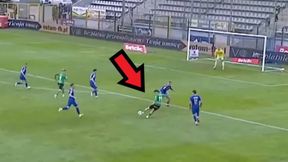Potężne uderzenie i piękny gol. Efektowna bramka w polskiej lidze