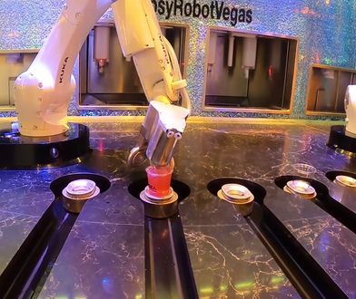 Robot sam przyrządził mi drinka. Tipsy Robot Bar na CES2020