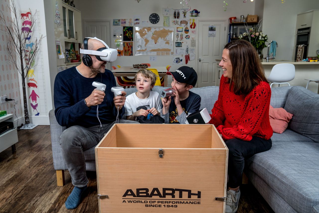 Jazda próbna w domu? Abarth wprowadza nową usługę VR