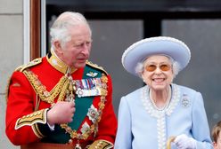 Królowa Elżbieta II oddała księcia Karola na wychowanie niani. Nie okazywała mu uczuć