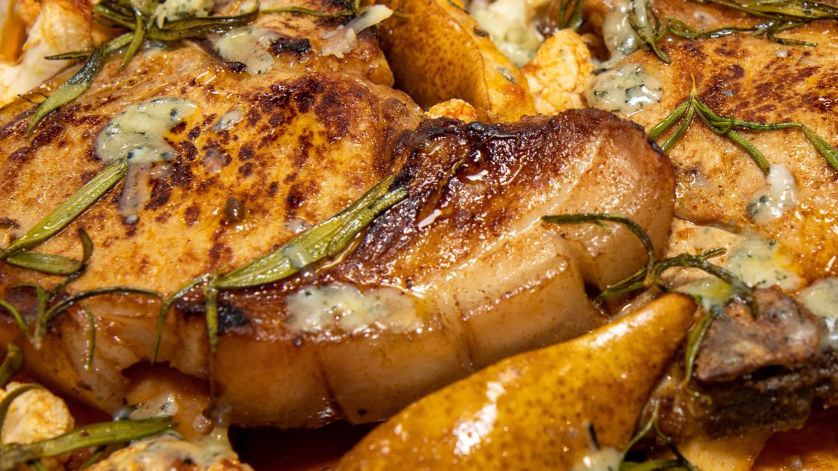 Steki wieprzowe z gruszką 