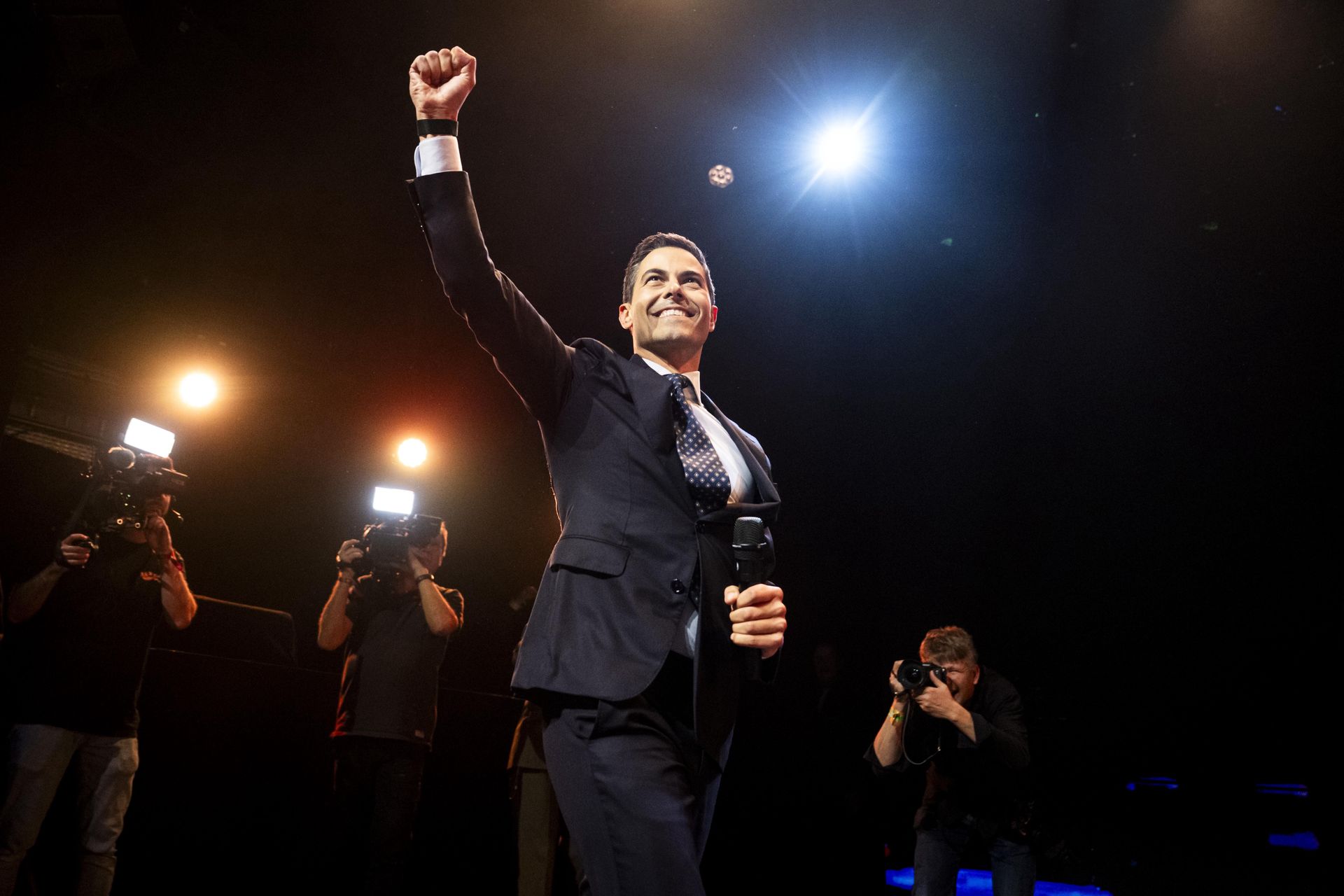 wiadomości,aktualności,WP Wiadomości Działo się w nocy. Skrajna prawica w odwrocie w europejskim kraju