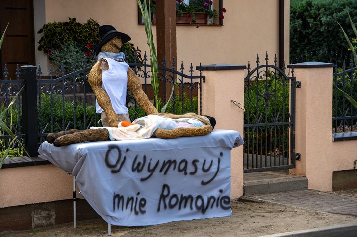 Równopole zachwyca dożynkowymi dekoracjami. Cała wieś wygląda wyjątkowo