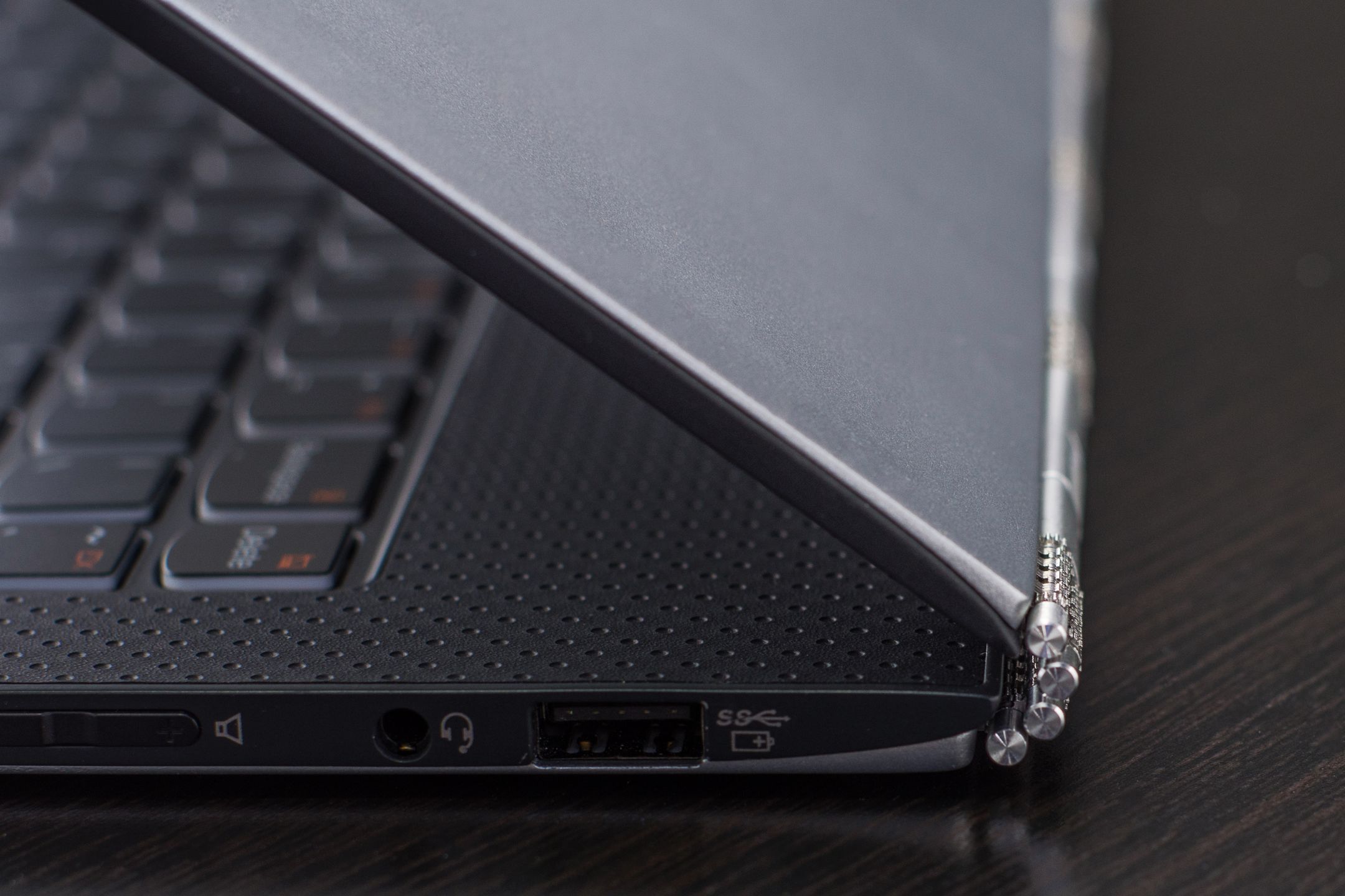 Lenovo Yoga 3 Pro – figury zazdrości jej nawet nowy MacBook 3