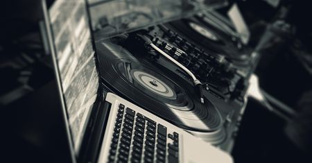 djay Pro w końcu na Windowsie. Surface Studio komputerem dla DJ-a?