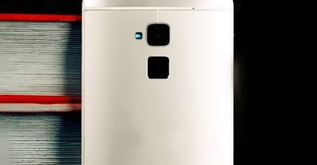 Huawei Ascend D3 jak HTC One Max, Emotion UI jak iOS 7