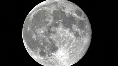 No i walnęło! Księżyc już zbombardowany... 1