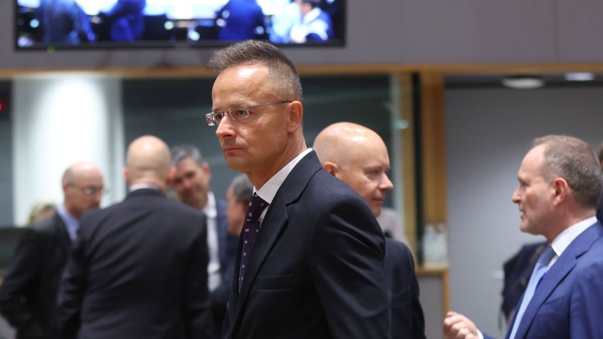 Szijjarto krytykuje UE. Mówi o "wojennej psychozie"