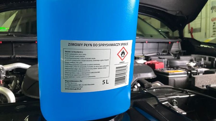 Wybór właściwego płynu to gwarancja bezpieczeństwa zimą (zdjęcie ilustracyjne)