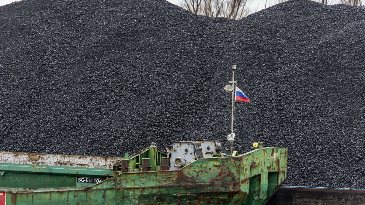 Rynek węgla gorączkowo szuka alternatyw dla węgla z Rosji