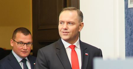 Cios w polski rynek. Eksperci tłumaczą, co oznacza weto Nawrockiego ws. Ukraińców