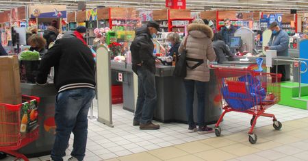 "Przełykałam tylko łzy". Opisała, co w święta robią jej klienci