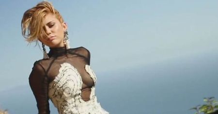 Miley coraz bardziej sexy?