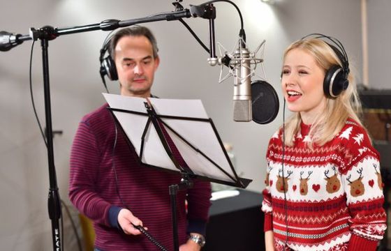 Kantereit i Gutowski śpiewają „Karpia” w Radiu 357. Radio Nowy Świat nie skorzystało z zaproszenia