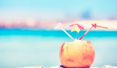 Wypadek na wakacjach po drinku? To ubezpieczenie nadal będzie działać!