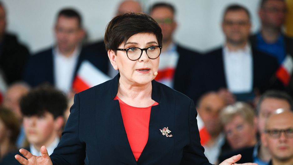 Beata Szyd�o
Piotr Polak
#przyszlosctopolska, flaga, flagi, narodowa, objazd kraju, partia, partii, pis, polityk, polityka, polska, polski, programowa, programowej, spotkanie, trasa, wyborcami, wyborcy
