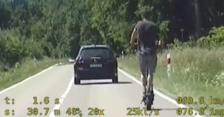 Prawie 70 km/h na hulajnodze. Skończyło się wysokim mandatem