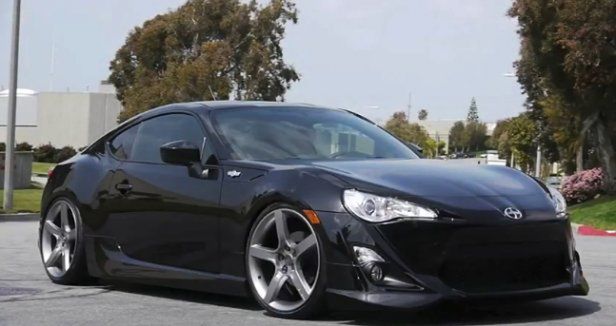 Scion FR-S od Five Axis [wideo]