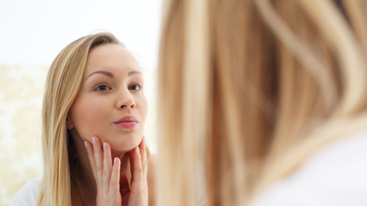 Młody promienny wygląd.