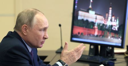 Pracował dla CIA w Moskwie. Mówi o "krecie" w służbach
