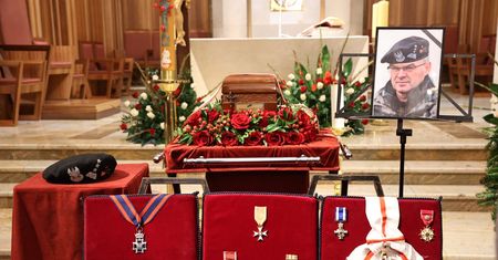 Ostatnia warta gen. Waldemara Skrzypczaka. Tak go żegnano