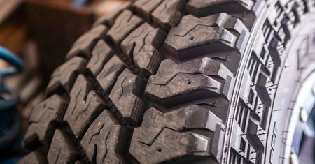 W auto uderzyła opona. Studentka nie żyje. Dramat w USA