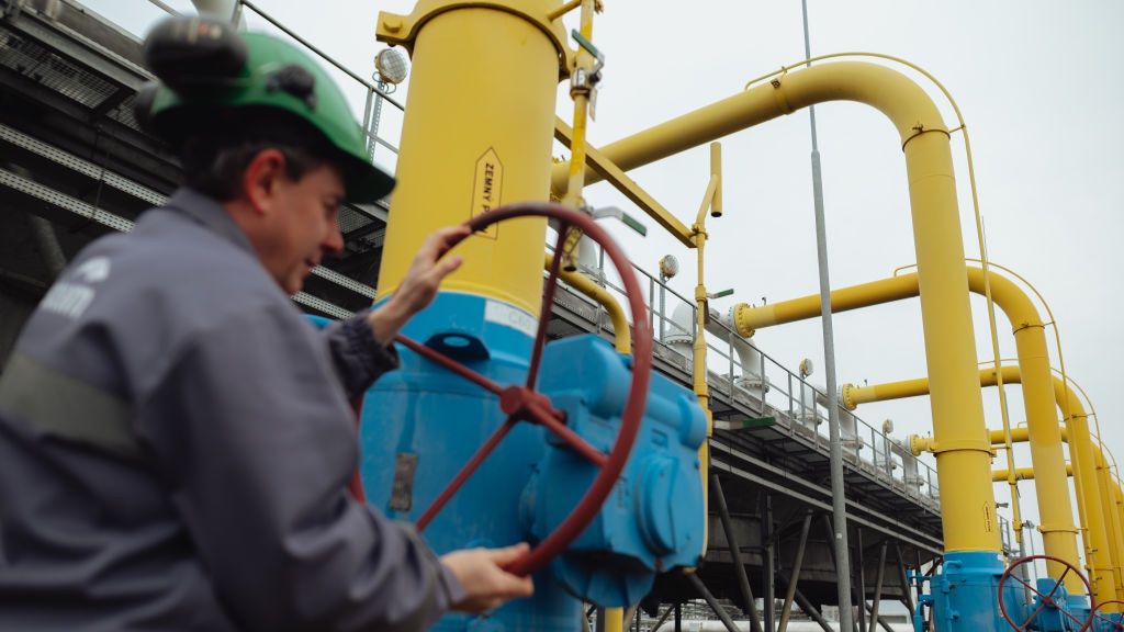 Inside The Velke Kapusany Gas Facility At The Slovakia-Ukraine Border
VELKE KAPUSANY, SLOVAKIA - FEBRUARY 25: A worker checks the main valves towards Ukraine at the Eustream gas facility on February 25, 2025 in Velke Kapusany, Slovakia. The facility, which is the largest in Europe, here represents the entry point of gas from Ukraine, whose pipeline network has long carried Russian gas into Slovakia and other parts of Europe. As of January 1, Ukraine halted the transit of Russian gas, saying it was funding Russia's ongoing war against Ukraine. The move forced Slovakia to receive gas via Hungary, which in turn receives Russian gas via the TurkStream network. (Photo by Robert Nemeti/Getty Images)
Robert Nemeti