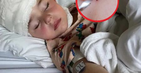 Zobaczyła ''czarną kropkę'' na ramieniu synka. 2 tygodnie później 3-latek walczył o życie