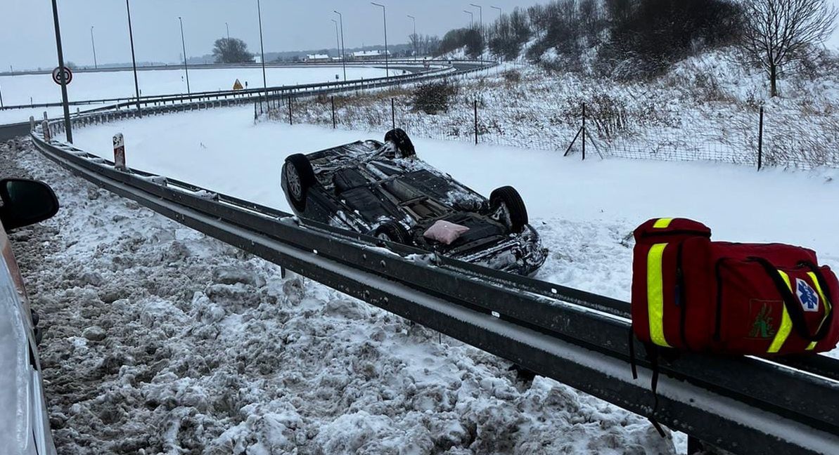 Tragiczny wypadek na A4. Lądował helikopter, jedna osoba nie żyje