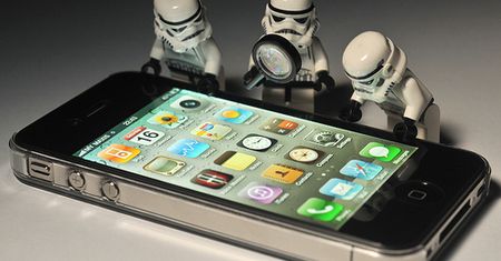 iPhone 6 - cieńszy dzięki ekranom Sharpa?