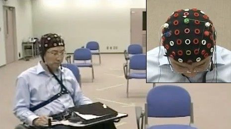 Toyota prezentuje działający wózek inwalidzki sterowany myślami (wideo) 1