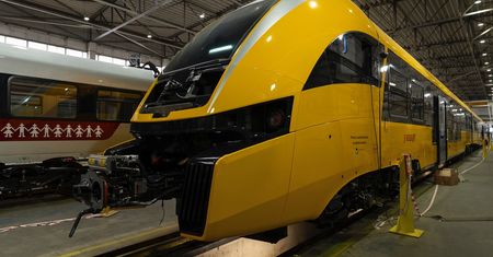 RegioJet wkrótce otrzyma pociąg Pesy na testy. Prędkość: do 200 km/h