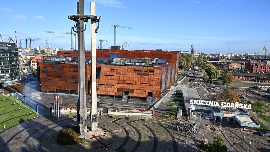 Gdańskie Forum „Europa z widokiem na przyszłość” odbyło się 3 i 4 czerwca w czasie polskiej prezydencji w Radzie Unii Europejskiej i było zaproszeniem do podjęcia dialogu o demokracji, solidarności oraz o naszej - Europejczyków, odpowiedzialności za pokój na świecie