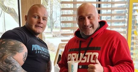 Najman w McDonald's. Wszyscy mówią tylko o bicepsie jego kolegi