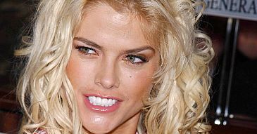 Nieżyjący mąż ojcem dziecka Anny Nicole Smith?