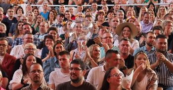 XXX Jubileuszowy Festiwal Kabaretu w ostatnią sobotę lipca. Zadbajcie o miejsce na widowni