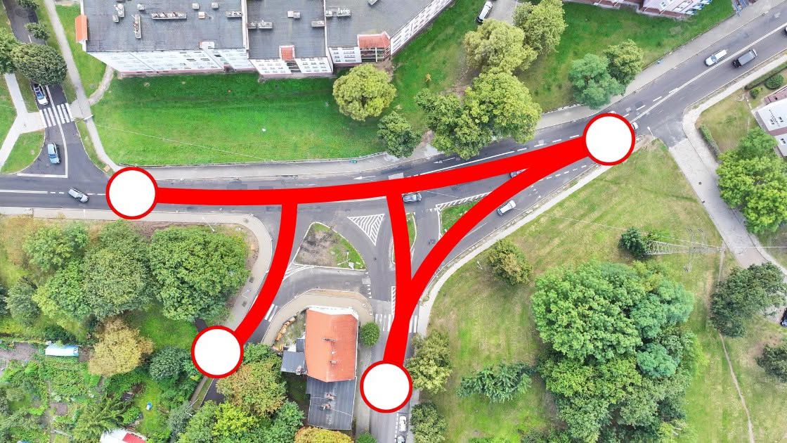 Zamknięta jezdnia ul. Konarskiego w Pile, remont nawierzchni