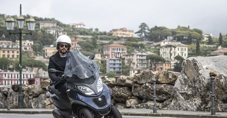 Peugeot Metropolis zakazany w dwóch krajach. Piaggio wygrało w sądach