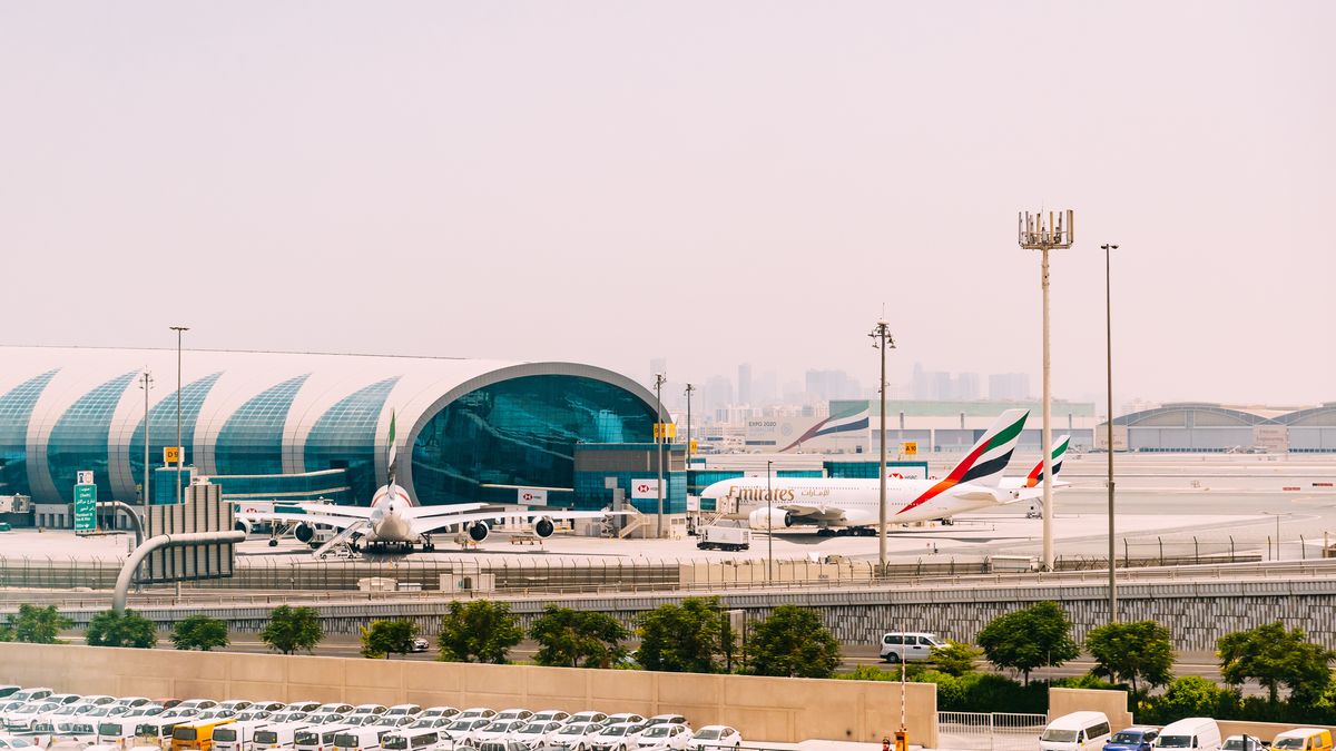 Decyzje dotyczące lotów na Bliski Wschód są podejmowane na bieżą